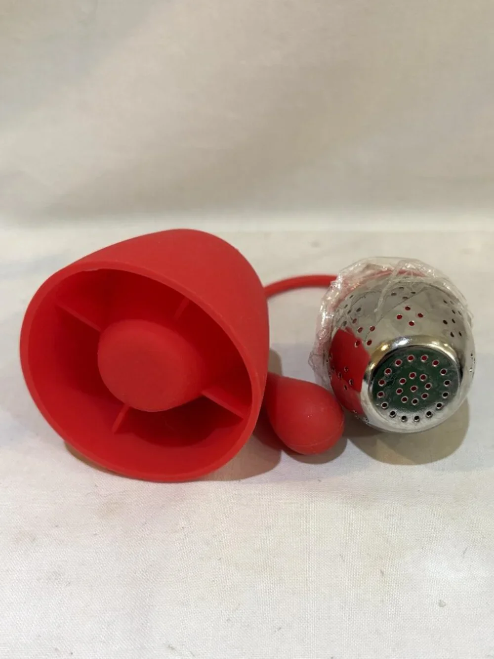 Red Silicone and Stainless-Steel Loose Tea Fuser with Stand